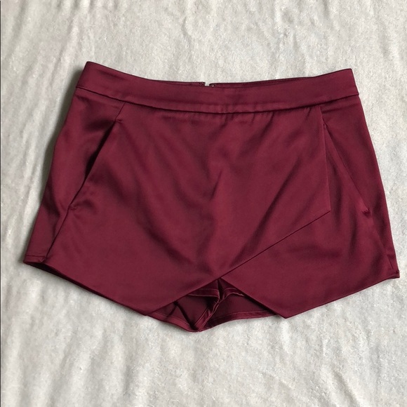 Express Pants - Express skirt Express Pants - Express skirt